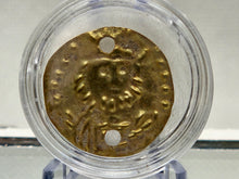 Load image into Gallery viewer, Ancient Byzantine Gold Coin Solidus Justinian I AD 527–565 Constantinople