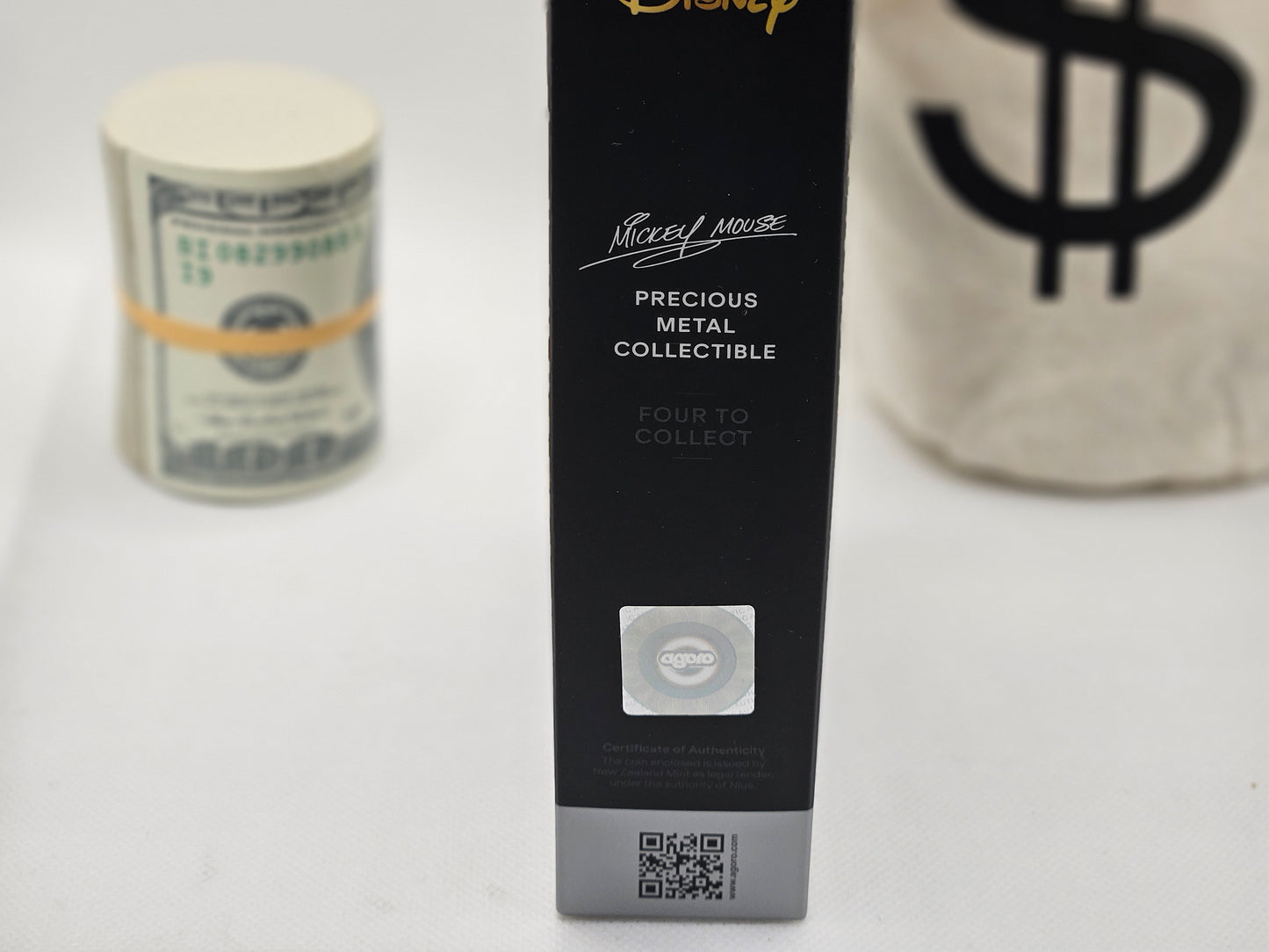 1oz Silver .999 Fine Silver Colored Mikey Mouse Silver in Collectors Case .999 Steamboat Mikey Mouse