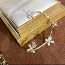Load image into Gallery viewer, Butterfly Earrings Fashion Jewelry 2020 No Ear Hole Earing Trend Piercings Chain Aretes Accesories for Women Grils Navidad