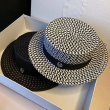 Load image into Gallery viewer, Women's Spring and Summer Top Hats Seaside Sunscreens Beach Sunhats Korean Vacation Casual Flat Hats