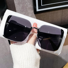 Load image into Gallery viewer, Fashion Oversized Square Sunglasses Women 2025 Luxury Brand Sun Glasses Vintage Sun Glasses Female Shades Outdoor Eyeglasses