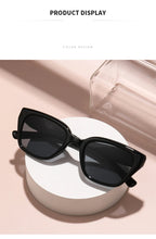 Load image into Gallery viewer, Sunglasses For Women With High-end Face, Small Anti-uv Large Frame Retro Cat Eye Glasses 2025 New Sunglasses 9673