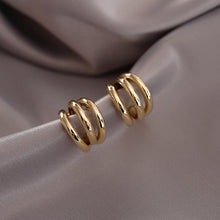 Load image into Gallery viewer, 2025 New European and American Simple Metal Arc Earrings Are Small Accessories For Woman‘s Korean Fashion Jewelry Girls Students