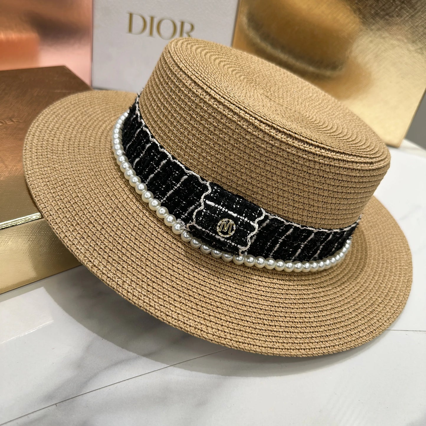 Women's hat female Hepburn style straw hat spring and summer new flat top hat French retro sun hat net red same style straw hat