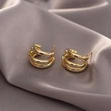 Load image into Gallery viewer, 2025 New European and American Simple Metal Arc Earrings Are Small Accessories For Woman‘s Korean Fashion Jewelry Girls Students