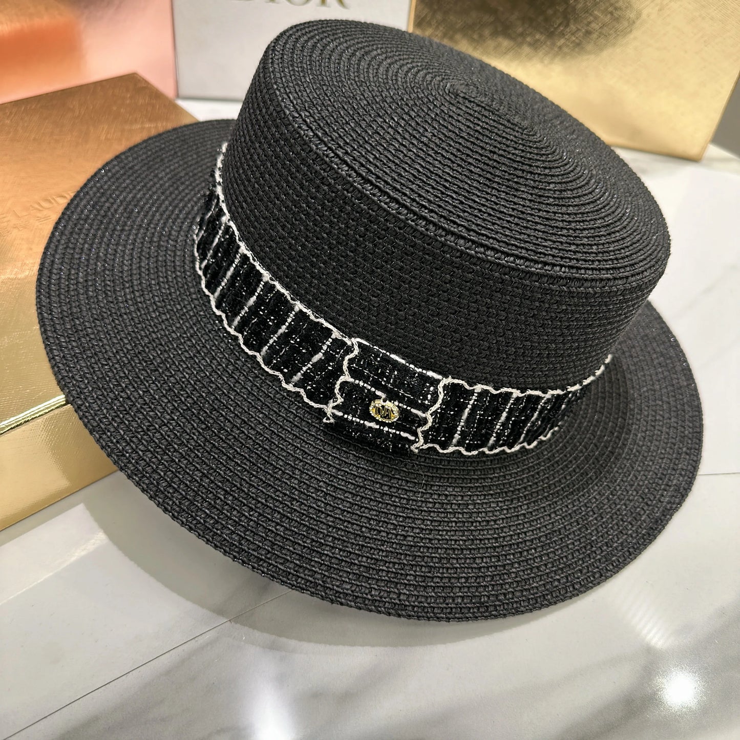 Women's hat female Hepburn style straw hat spring and summer new flat top hat French retro sun hat net red same style straw hat