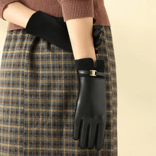 Load image into Gallery viewer, 1 Pair of Gloves for Women in Winter Fleece-Lined to Heattech and Touch Screen Pu Elegant and Exquisite Cycling and Driving Gloves