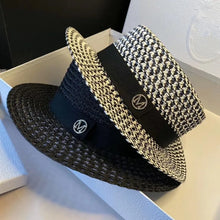 Load image into Gallery viewer, Women's Spring and Summer Top Hats Seaside Sunscreens Beach Sunhats Korean Vacation Casual Flat Hats
