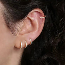 Load image into Gallery viewer, 925 Sterling Silver Round Zirconia Earrings Simple Style Charming Women Earrings Birthday Gift for Friends Fine Jewellery