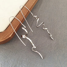 Load image into Gallery viewer, Abstract three-dimensional design earrings cool and handsome temperament fashion women exquisite retro ear hanging jewelry acces