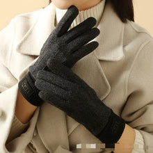 Load image into Gallery viewer, Winter Cashmere Gloves for Women Warm Touch Screen Gloves Cold Protection Full Finger Mittens Outdoor Cycling Thick Woolen Glove