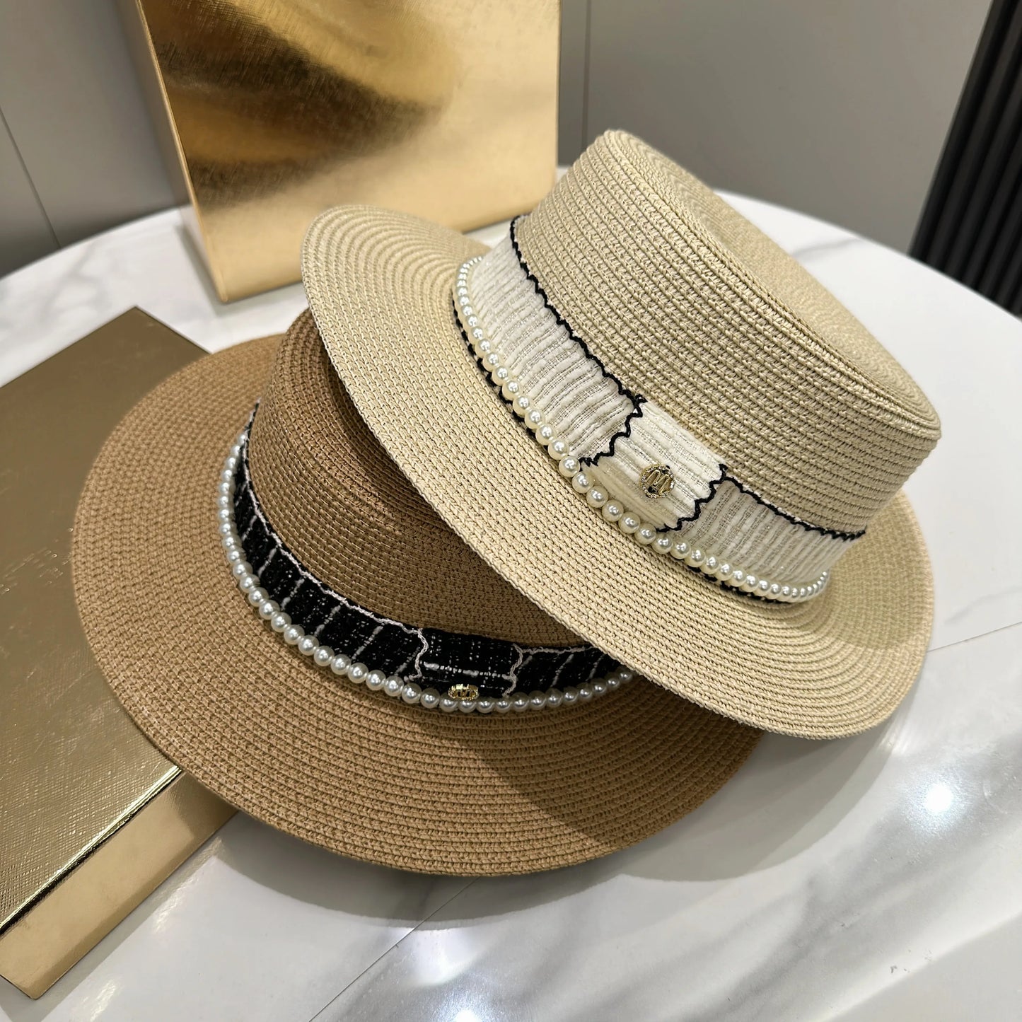 Women's hat female Hepburn style straw hat spring and summer new flat top hat French retro sun hat net red same style straw hat