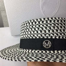 Load image into Gallery viewer, Women's Spring and Summer Top Hats Seaside Sunscreens Beach Sunhats Korean Vacation Casual Flat Hats