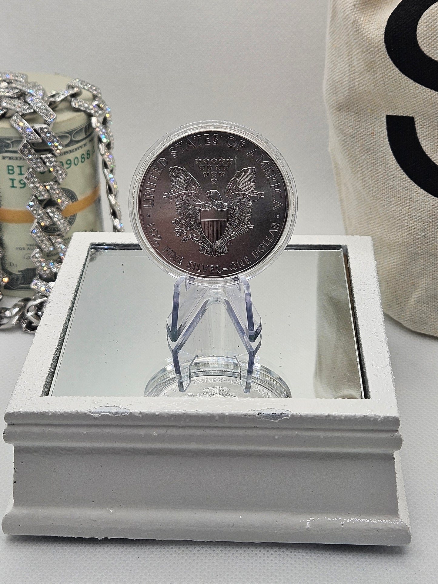 Hillary Clinton .999 Fine Silver Round 1 oz - Winged Liberty Head Coin Felt Case