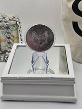 Load image into Gallery viewer, Hillary Clinton .999 Fine Silver Round 1 oz - Winged Liberty Head Coin Felt Case