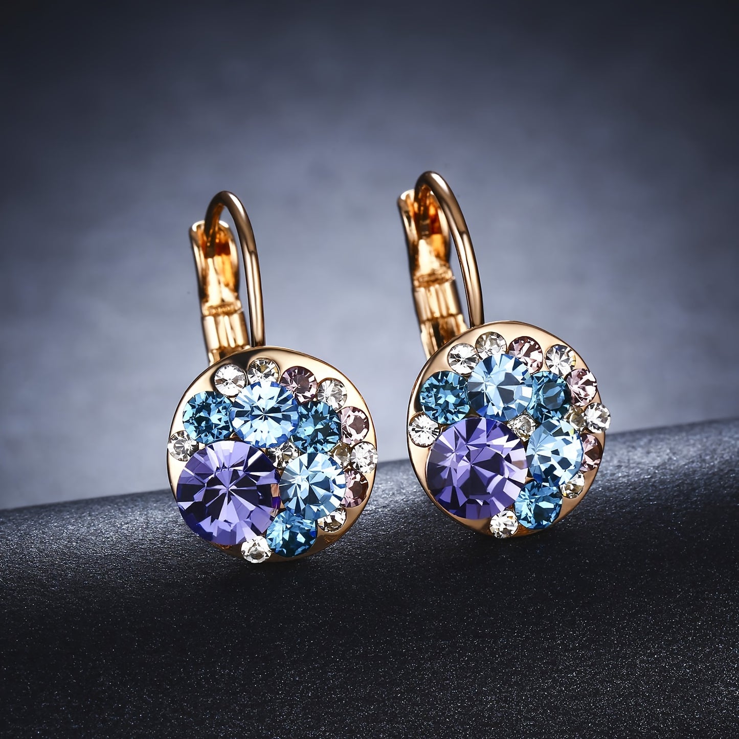 1 Pair of Exquisite Vintage-Inspired Drop Earrings for Women, Elegant Accessories