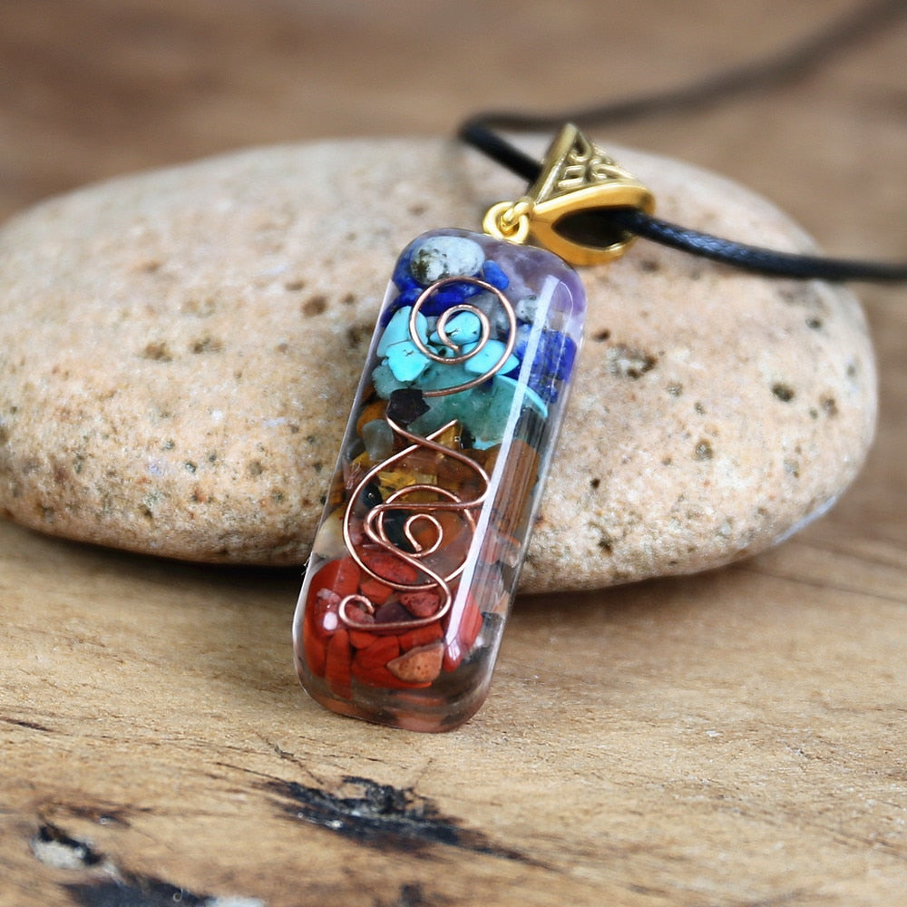 Natural 7 Chakra Orgone Energy Healing Pendant Necklace for Women Men Balance Chakra Stones Necklace for EMF Protection Centering