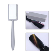 Load image into Gallery viewer, Nail Art Magnet Stick Cat Eye Magnet for UV Gel Varnish Polish 9D Cat Eye Line Strip Effect Strong Magnetic Pen Nail Art Tools
