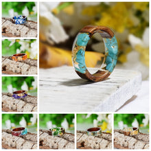 Load image into Gallery viewer, Unisex Handmade Wood Resin Ring Dried Flowers Plants Inside Jewelry Resin Ring Transparent Anniversary Every Day Ring