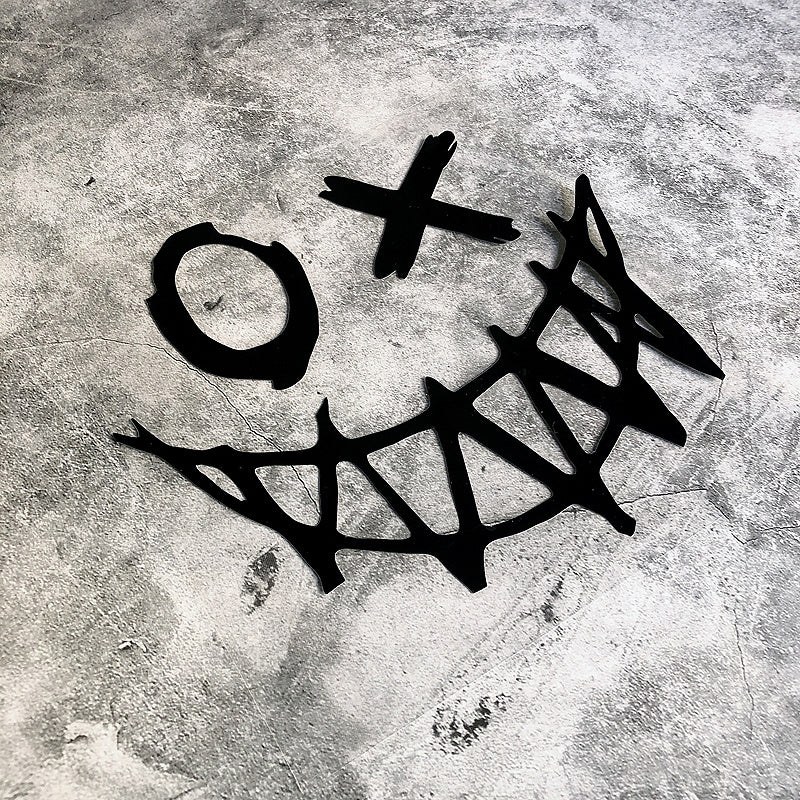 1pc Devil Smiling Face Car Sticker Personality Modified Body Windshield Motorcycle Decoration Scratches Blocking Reflective Warning Stickers