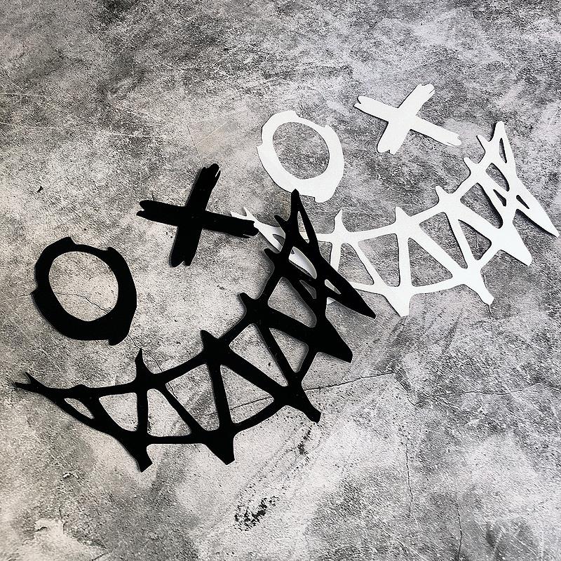 1pc Devil Smiling Face Car Sticker Personality Modified Body Windshield Motorcycle Decoration Scratches Blocking Reflective Warning Stickers