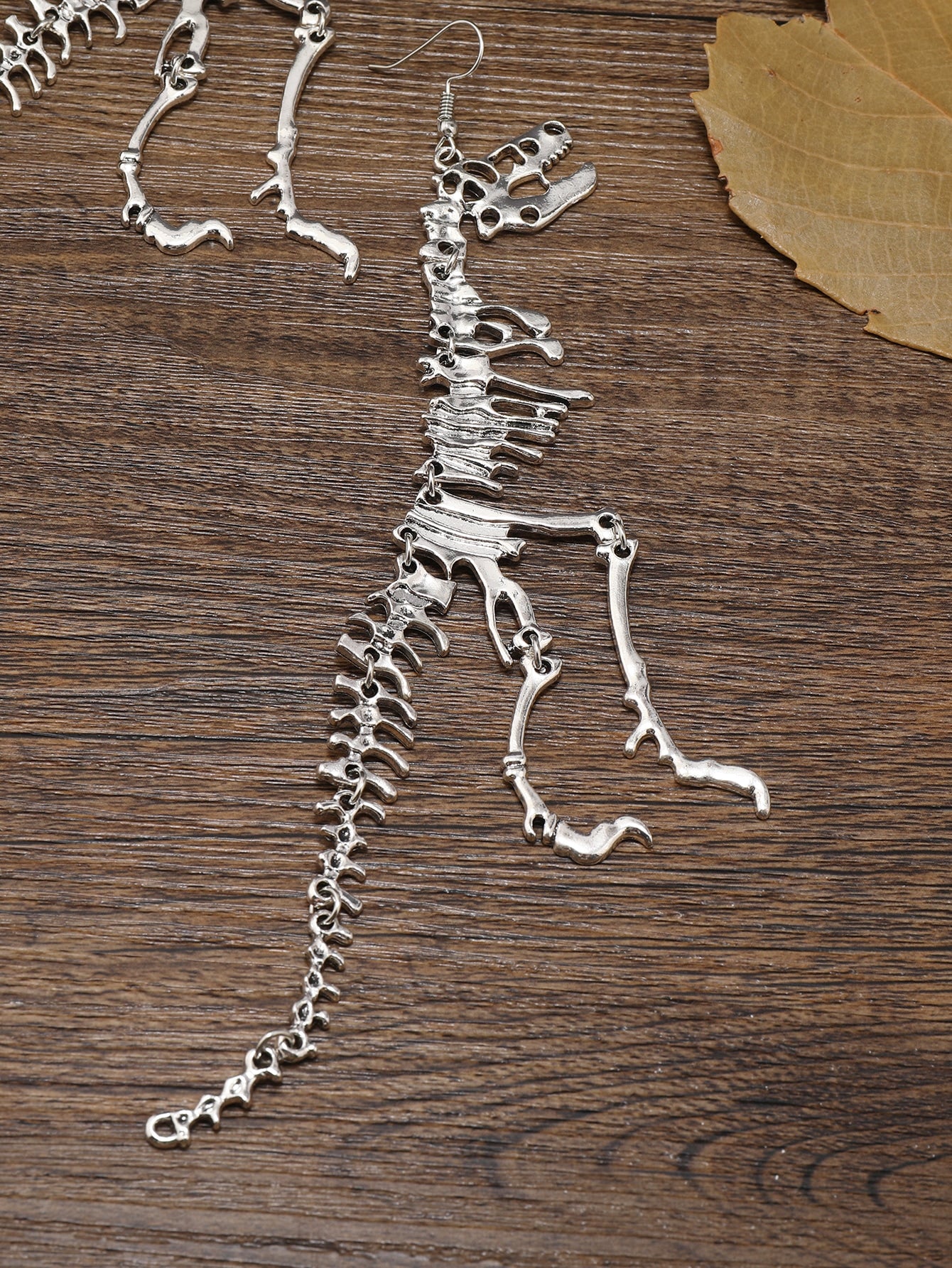 Unique Dinosaur Skeleton Drop Earrings - Vintage-Inspired, Golden Ancient Silver Color, Creative Design, Dangle Earrings for Women, Statement Jewelry, Fashion Accessories