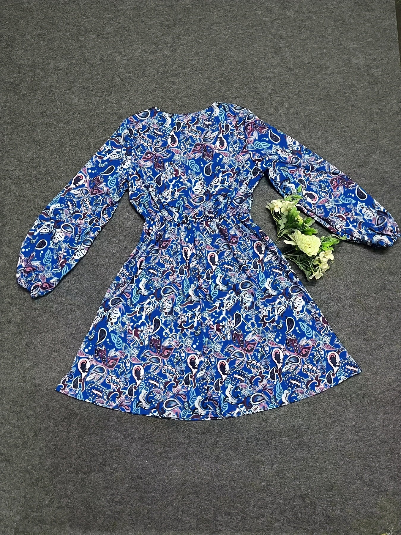 Chic Paisley Print Drawstring Dress - Alluring Surplice Neckline & Adjustable Long Sleeves - Figure-Flattering Womens Clothing for Versatile Style