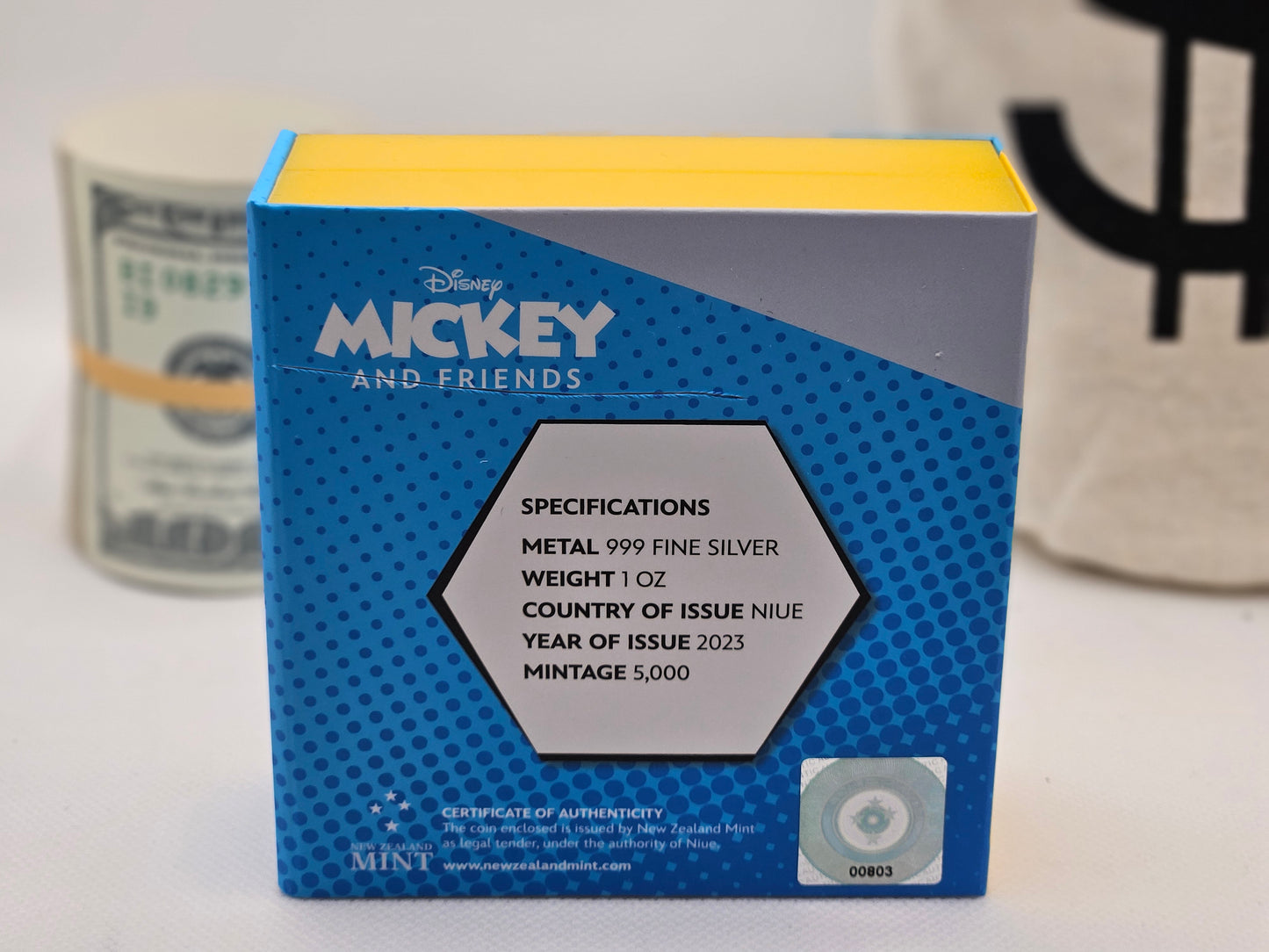 1oz Silver .999 Fine Silver Colored Donald Duck Silver in Collectors Box .999 Silver