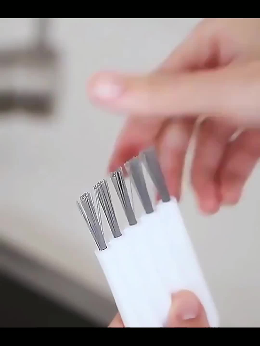 Multi-Function Computer Cleaning Kit: Soft Brush Keyboard Cleaner, Corner Gap Duster & Keycap Puller