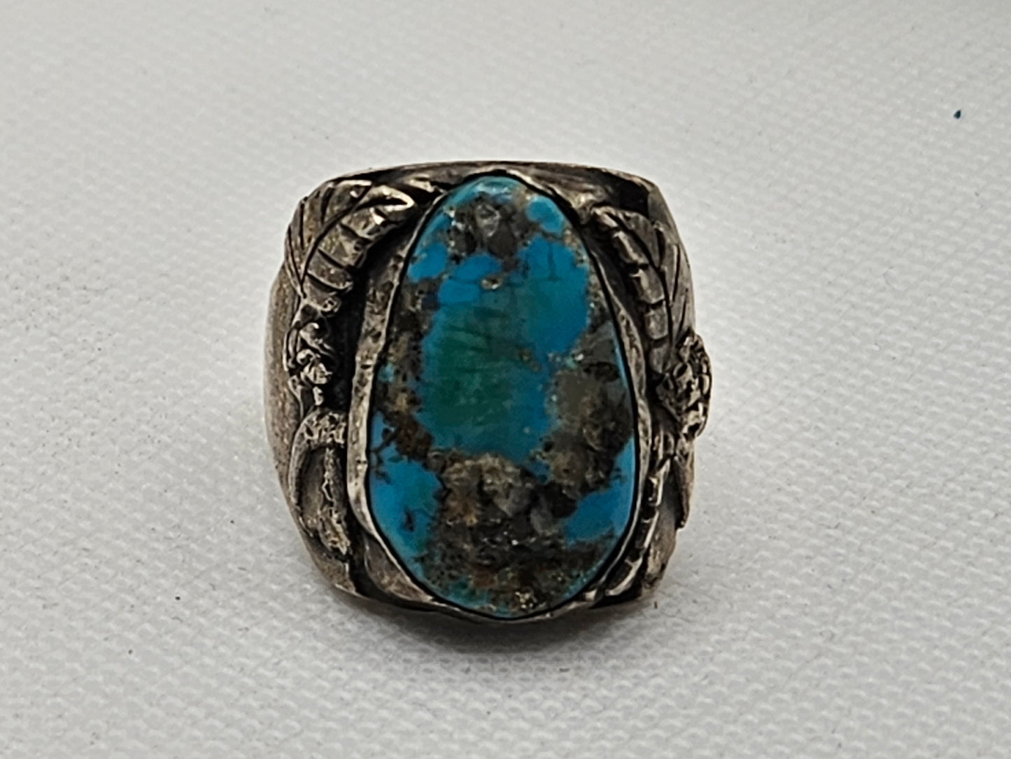 Vintage Native American Jewelry Ring 925 Silver with Large Centered Turquoise