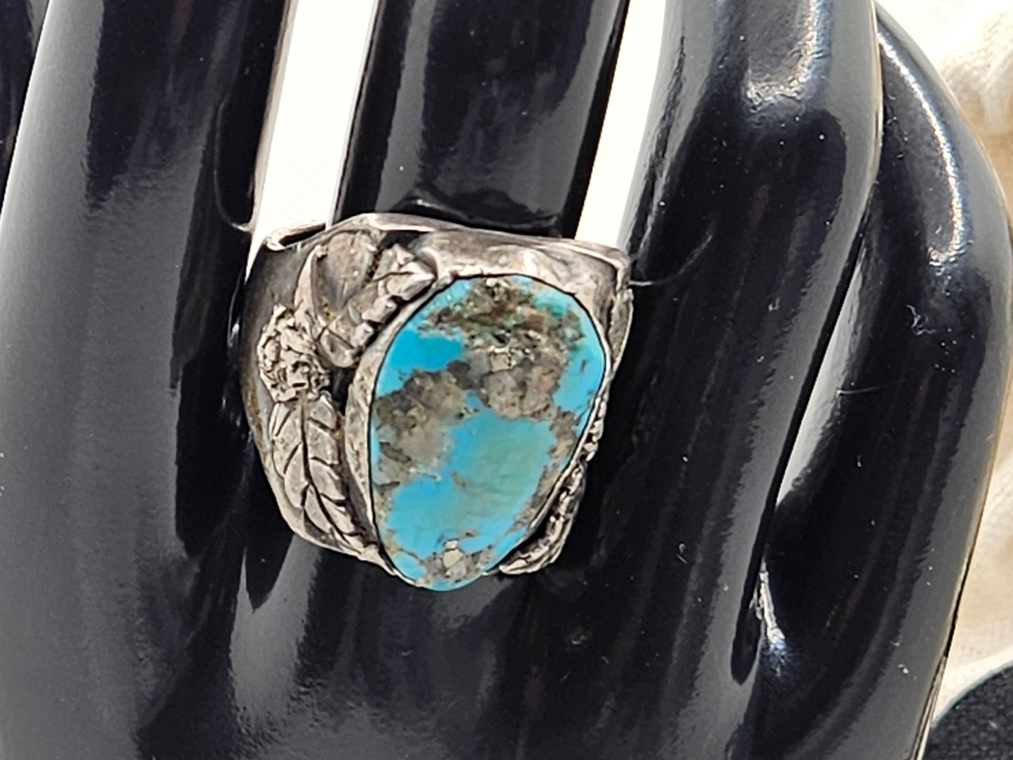 Vintage Native American Jewelry Ring 925 Silver with Large Centered Turquoise