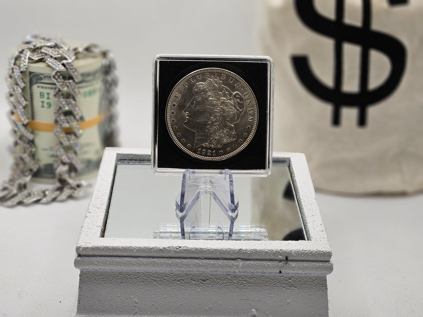 1921 Silver Morgan Dollar Round 1 oz Coin in Display Case Invest in Silver Buy