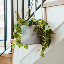 Load image into Gallery viewer, Garden Hanging Planter Woven Plant Storage Basket Indoor Outdoor Flower Holder Home Balcony Ornaments Flower Pot Patio Decor
