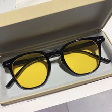 Load image into Gallery viewer, New Vintage Square Sunglasses Women Men Luxury Brand Small Round Sun Glasses Female Small Eyewear Oculos De Sol for Male Female
