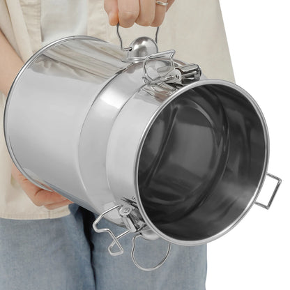 201 Stainless Steel Milk Can Wear-Resistant Sealed Barrel Large Capacity for Breakfast Restaurant and Milk Shop Easy to Clean