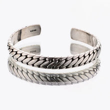 Load image into Gallery viewer, Retro Geometric Oval Pattern Personalized Women's Men's Open Bracelet Cuff Jewelry Casual Sports Party Gift
