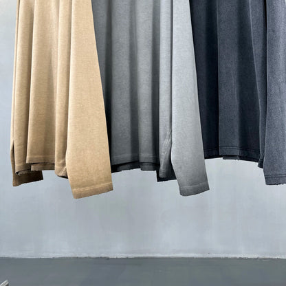 Long-sleeved t-shirt with bottom color