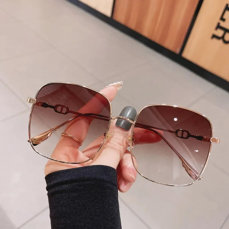 Sunglasses for Women Fashion Square Frame Beach Gradient Sunglass Fashion Eyewear UV400 Eyeglasses