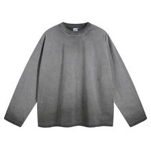 Load image into Gallery viewer, Long-sleeved t-shirt with bottom color
