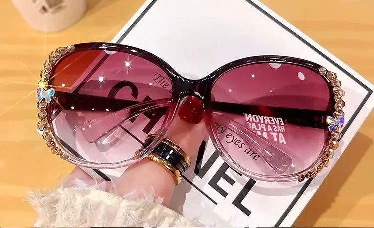 New Fashion Brand Sunglasses 2025 Women Luxury Design Sun Glasses Bling Rhinestone Gradient Lens  Eyeglasses for Female UV400