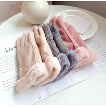 Load image into Gallery viewer, Women Winter Thick Plush Gloves Fashion Warm Suede Outdoor Guantes Lady Touchscreen Driving Gloves Sports Cycling Mittens
