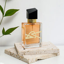 Load image into Gallery viewer, Brand Perfume Musk Women Perfume Spray Flirting Pheromone Long Lasting Light Rose Floral Light Fragrance Seductive Romance Gift
