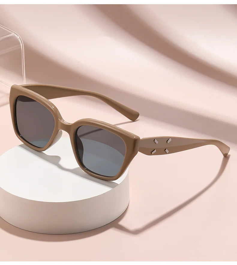 Sunglasses For Women With High-end Face, Small Anti-uv Large Frame Retro Cat Eye Glasses 2025 New Sunglasses 9673