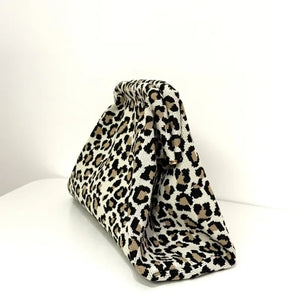 Fashion Trend Leopard Print Clutch Bag for Women Woven Crochet  Cloud Casual Dinner Bag Fashion Dumpling Chic Hobo Bag 2024