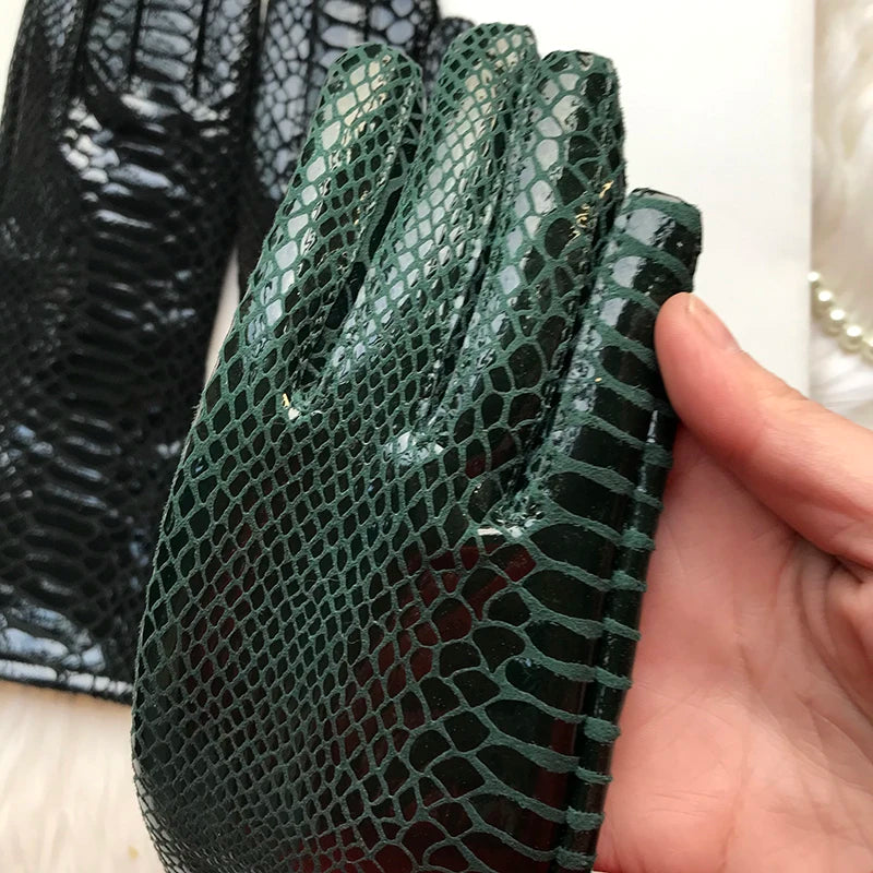 Long Gloves For Women Spring Winter Male Patent Leather Fashion Catwalk Motorcycle Riding Luvas Brilliant Warm Arm Warmer Gants