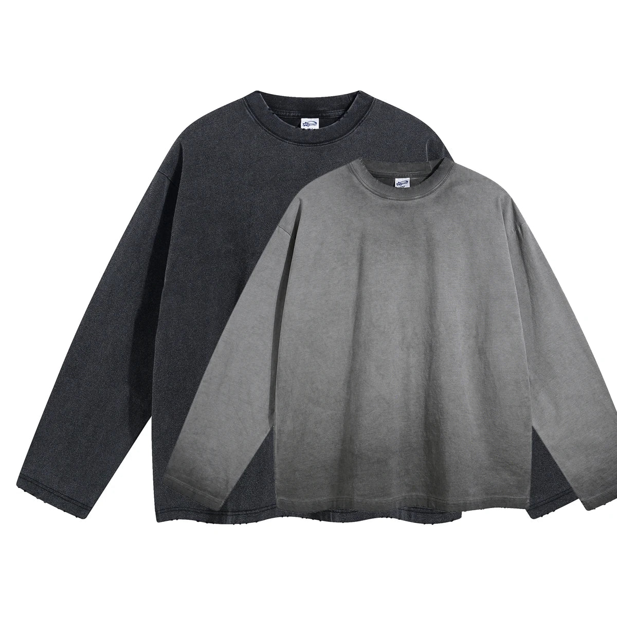 Long-sleeved t-shirt with bottom color