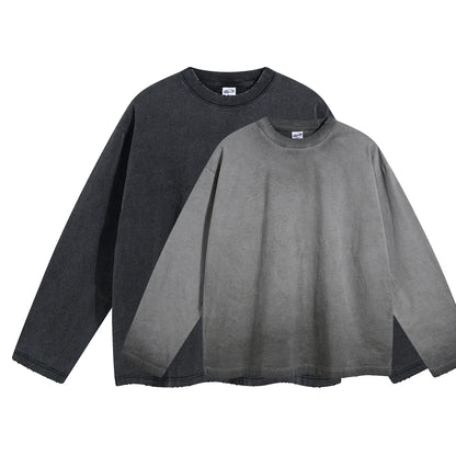 Long-sleeved t-shirt with bottom color