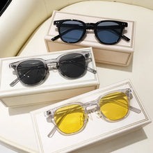 Load image into Gallery viewer, New Vintage Square Sunglasses Women Men Luxury Brand Small Round Sun Glasses Female Small Eyewear Oculos De Sol for Male Female
