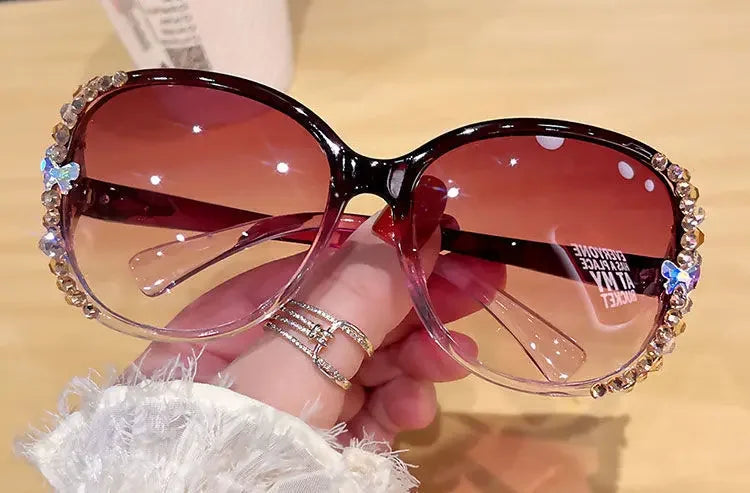 New Fashion Brand Sunglasses 2025 Women Luxury Design Sun Glasses Bling Rhinestone Gradient Lens  Eyeglasses for Female UV400