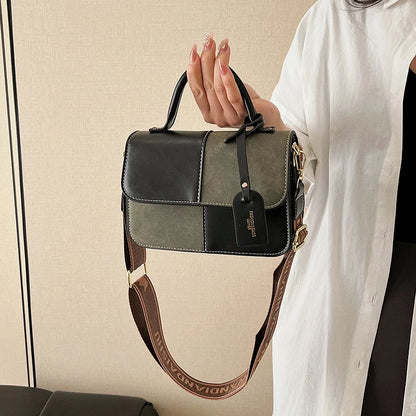 Chic Vintage-Inspired Clutch Bag for Women Trendy Crossbody Handbag Minimalist Leather Tote with Designer Solid Color Charm